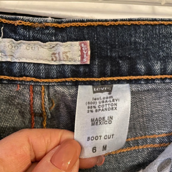 Levi’s 525 Bootcut Jeans - Picture 3 of 5